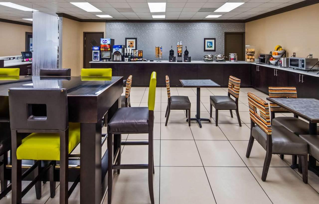 Best Western Greenville Airport Bagian luar foto