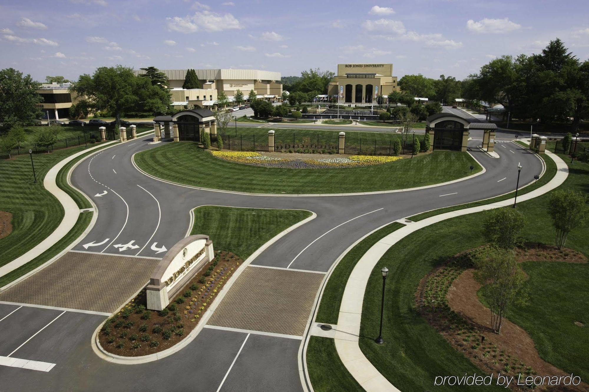 Best Western Greenville Airport Bagian luar foto