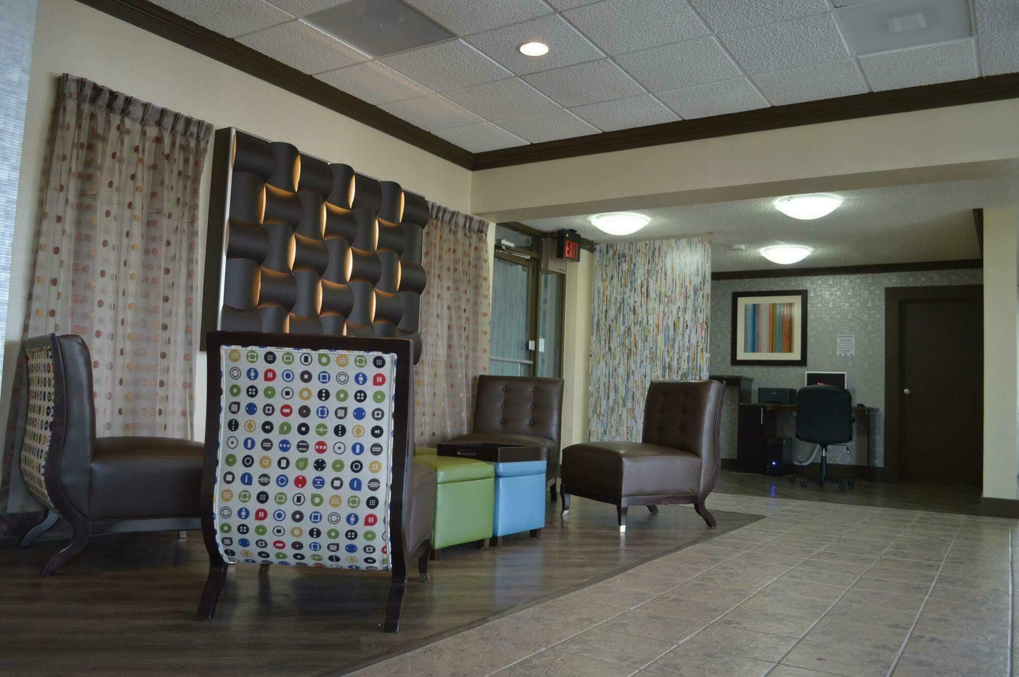 Best Western Greenville Airport Bagian luar foto