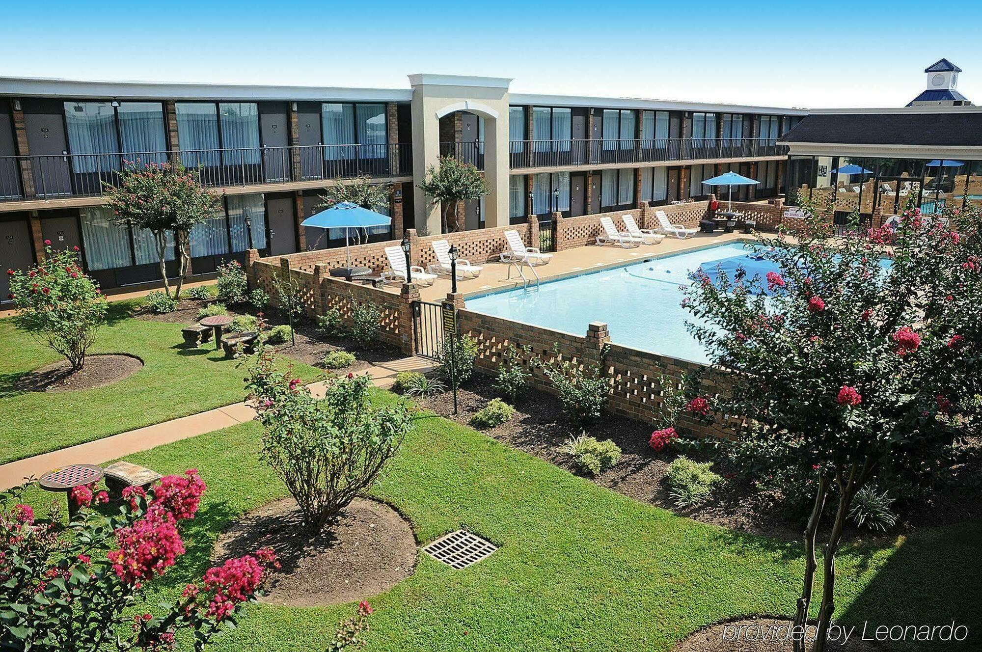 Best Western Greenville Airport Bagian luar foto