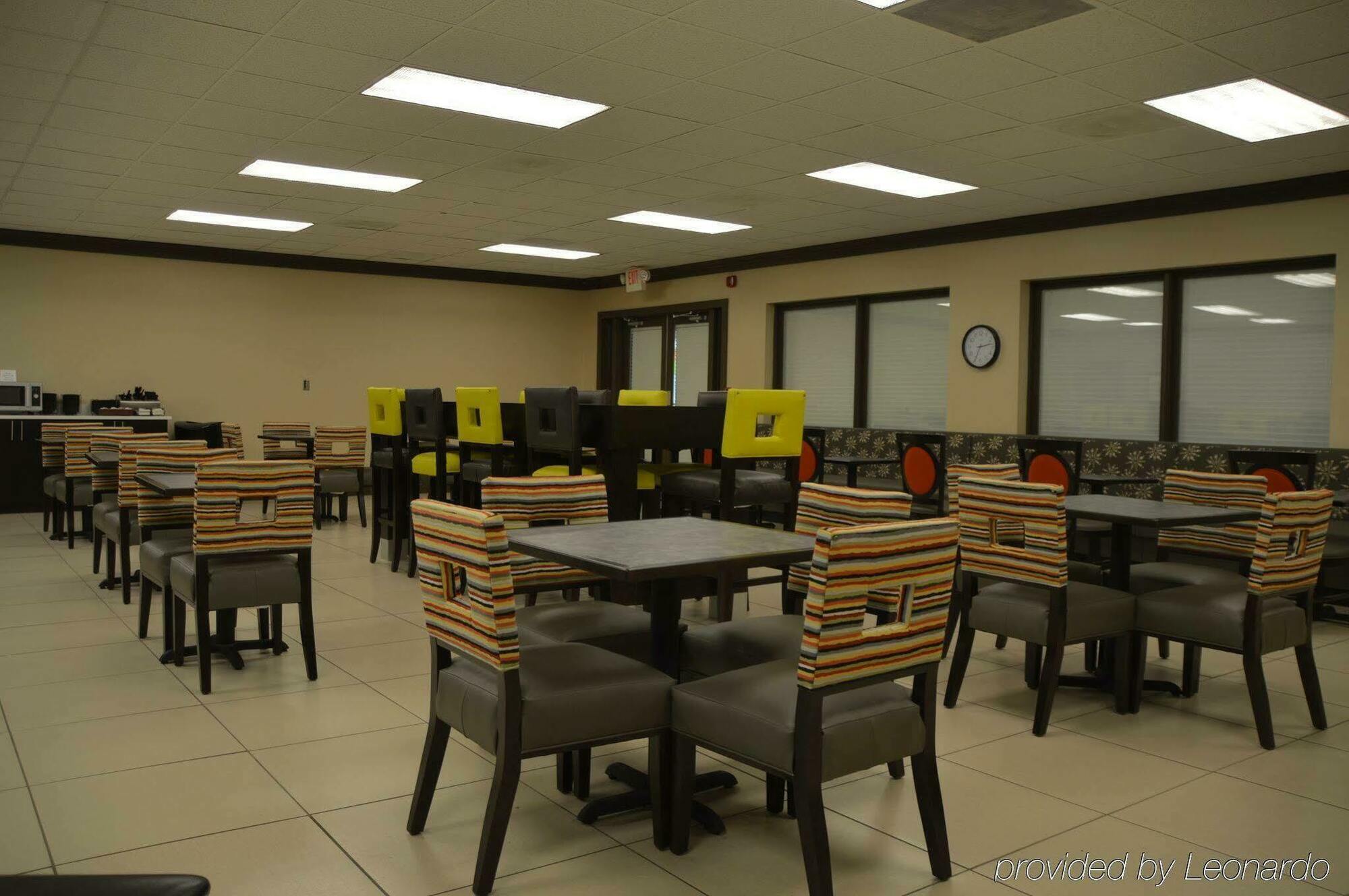 Best Western Greenville Airport Bagian luar foto